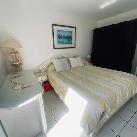 別荘 Maison Entiere 5 10 Personnes Au Calme La Salvetat