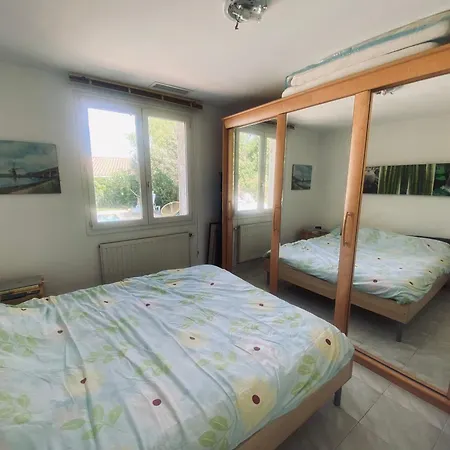 Casa de Férias Maison Entiere 5 10 Personnes Au Calme *
