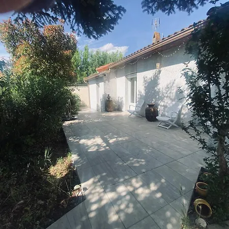 Casa de Férias Maison Entiere 5 10 Personnes Au Calme